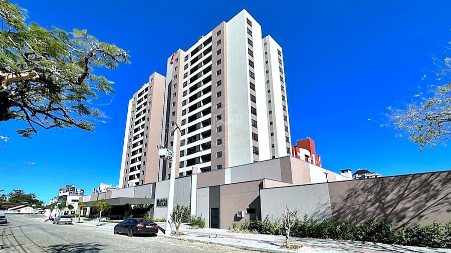 Anita Square Comfort Club