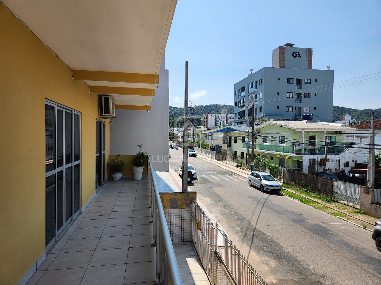 Sobrado, Ampla Residência no Bairro das nações - Balneário Camboriú - Nações