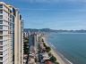 Triton Skyhomes | O mar contempla sua majestade.