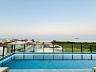 Piscina com borda infinita