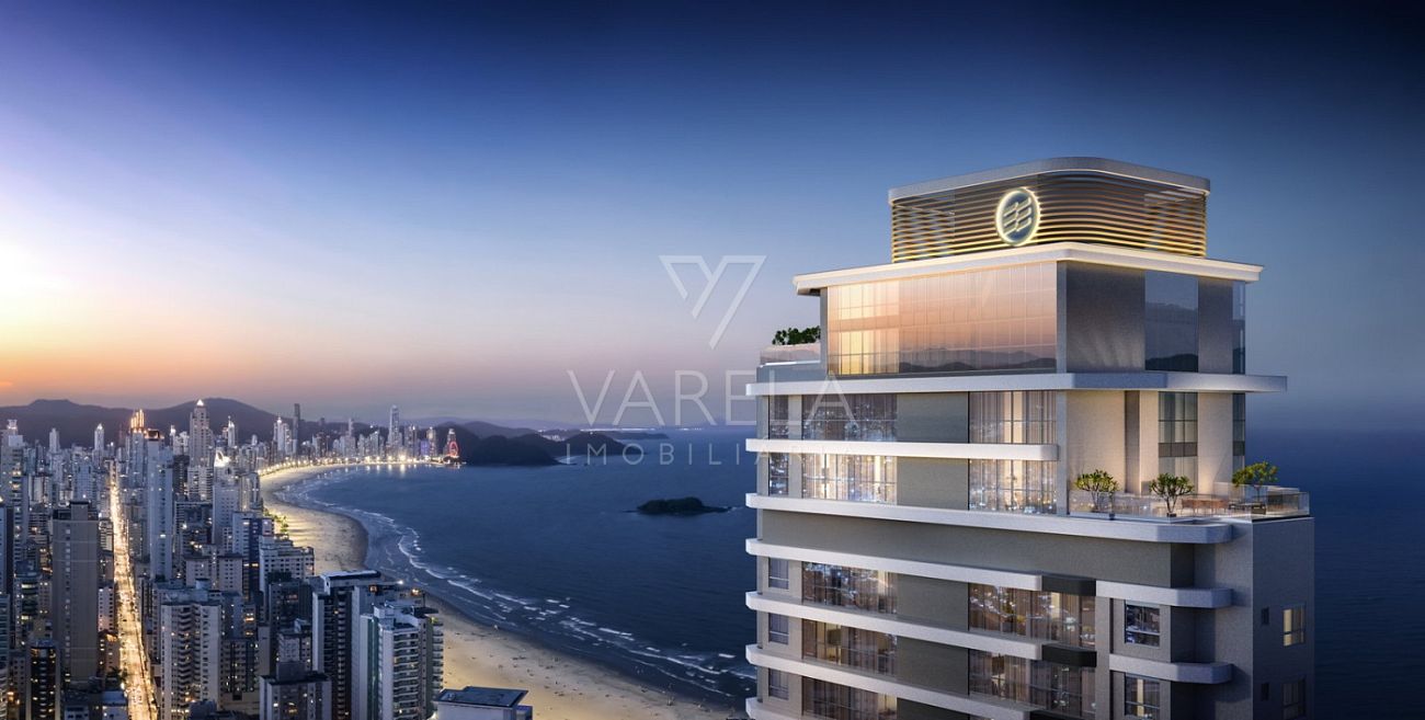Apartamento frente mar em Balneário Camboriú: torre residencial na primeira quadra da orla